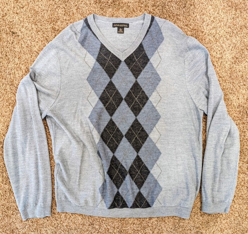 Banana Republic Sweater Mens XL Extra Fine Italian Merino Wool Argyle VNeck 1042